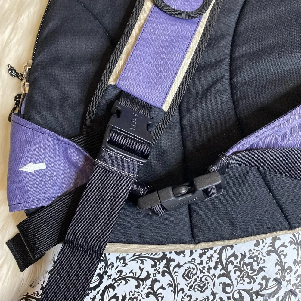 VINTAGE L.L Bean : Y2K 80’s 90’s unisex light purple utility crossbody backpack